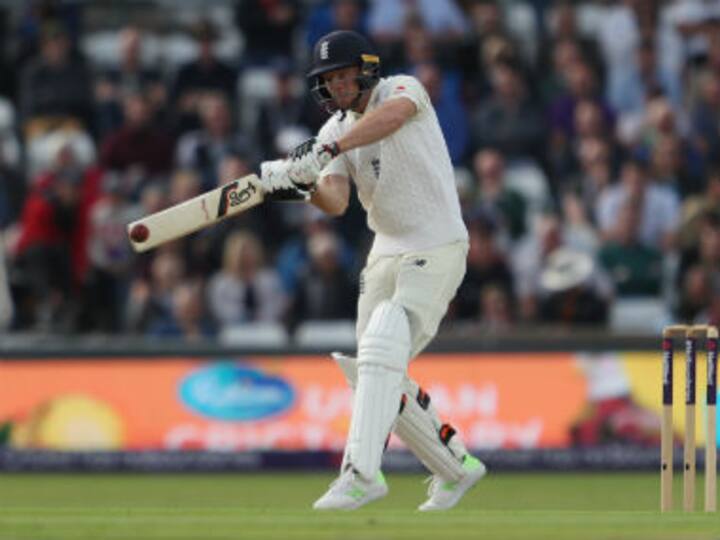 England vs Pakistan: Hosts maintain stranglehold as Sarfaraz Ahmed and Co's imprecision come to the fore on rain-marred Day 2