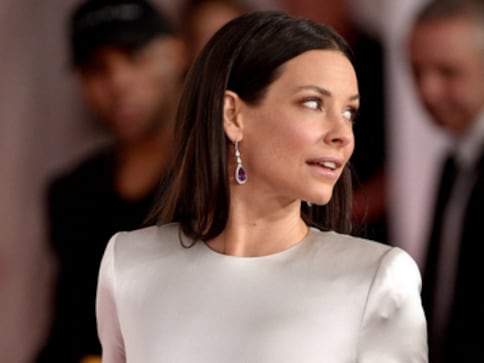 Evangeline Lilly has a fitting reply for Marvel co-stars who complain about superhero outfits Evangeline Lilly has a fitting reply for Marvel co-stars who complain about superhero outfits