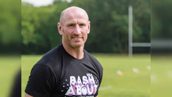 Former Wales rugby captain Gareth Thomas teams up with British MP in bid to make abuse illegal in football stadiums