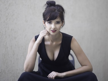 Polish actress Joanna Robaczewska to replace Shruti Seth as host of Comedy Circus Polish actress Joanna Robaczewska to replace Shruti Seth as host of Comedy Circus