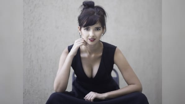 Polish actress Joanna Robaczewska to replace Shruti Seth as host of Comedy Circus