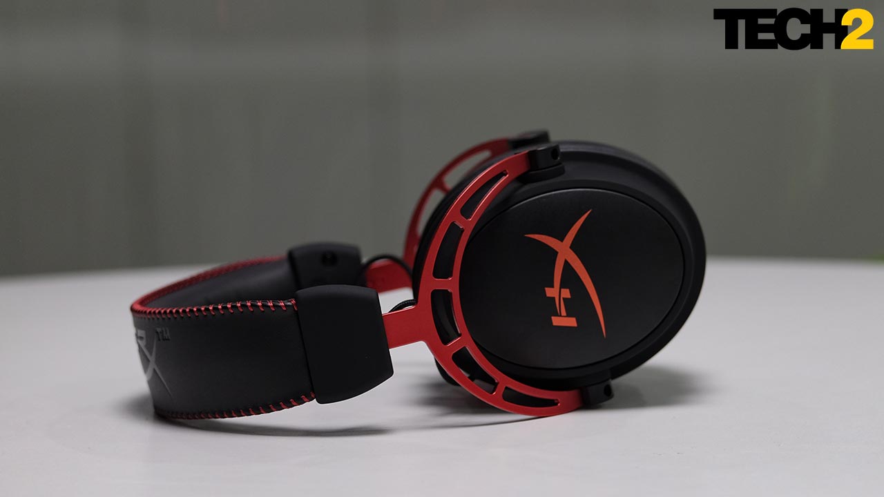 I really like the fact that the headset is less blingy than most gaming headsets. Image: Tech2/Anirudh Regidi