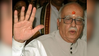 LK Advani's blog: While Narendra Modi praises veteran's ideals, Opposition says ruling party should listen to dissenting voice of senior leader