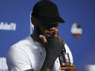 NBA Finals: Cleveland Cavaliers star LeBron James reveals he played with broken right hand for final three games NBA Finals: Cleveland Cavaliers star LeBron James reveals he played with broken right hand for final three games
