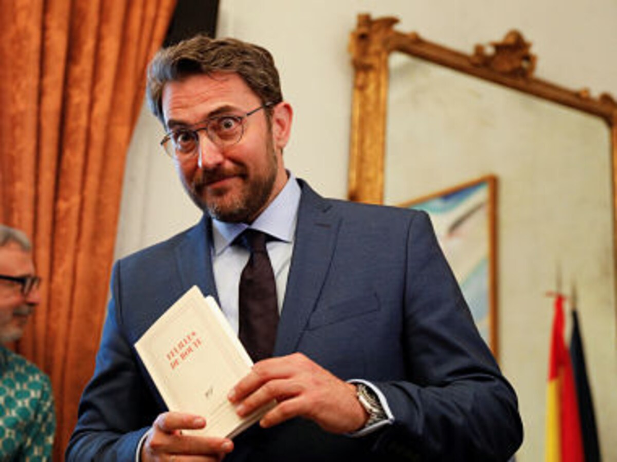 Spanish Minister Màxim Huerta becomes the most wanted author