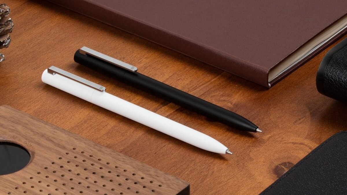 Xiaomi launches Mi Rollerball Pen, Pillow, I-Love-Mi t-shirt and more in  India-Tech News , Firstpost