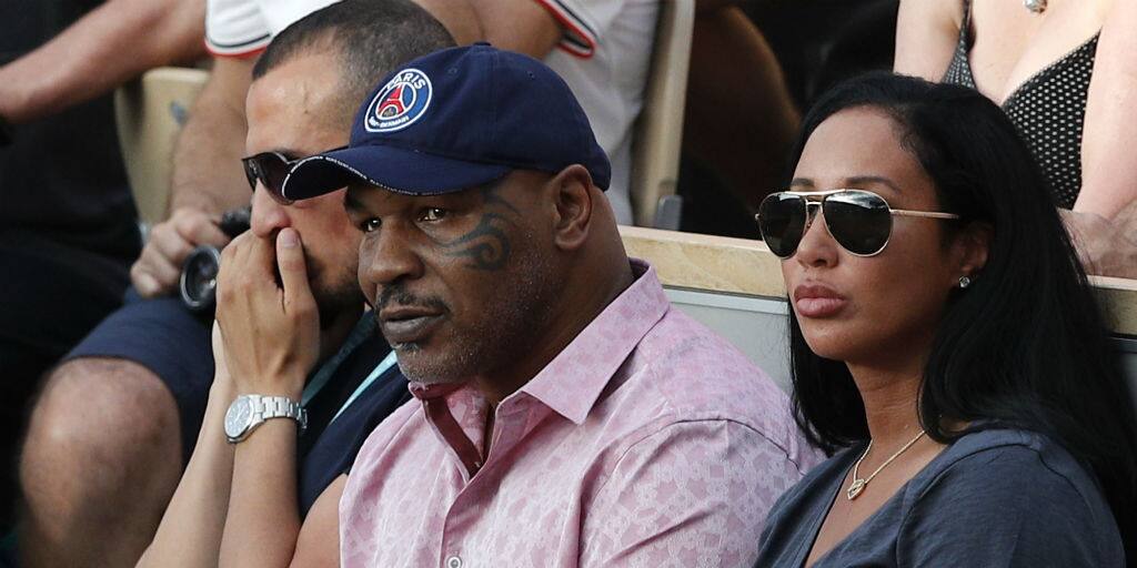 French Open 2018 Day 7 Highlights Mike Tyson Watches Serena Pack A Punch Karen Khachanov Alexander Zverev Reunited Sports News Firstpost