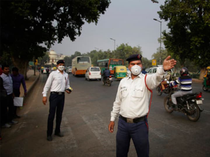Delhi records this year's lowest pollution level after spell of rain, but air quality remains in 'very poor' category
