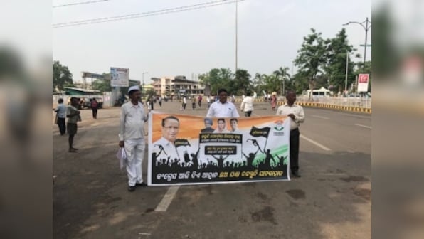 Odisha Congress organises 'chakka jam'; protest paralyses traffic in Bhubaneswar and Cuttack
