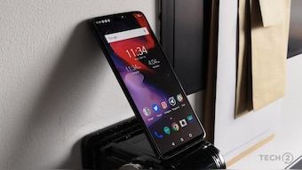 OnePlus 6T render shows off a water drop-notch, triple cameras and more