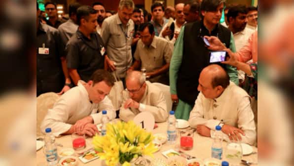 Pranab Mukherjee attends Rahul Gandhi's iftar party; earlier reports suggested ex-president wouldn't get invite