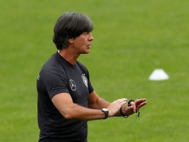 Soccer Football - FIFA World Cup - Germany Training - Eppan, Italy - May 24, 2018 Germany coach Joachim Loew during training REUTERS/Leonhard Foeger - RC160B5DBA10