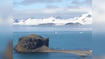 Antartica's ice is melting at an alarming rate; 3 trillion ton of ice has disappeared since 1992