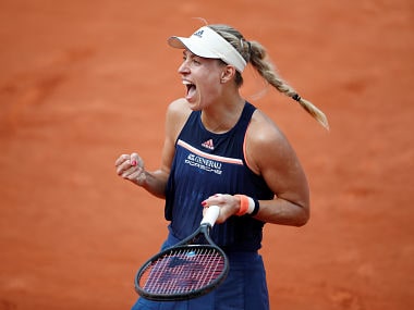 Tennis - French Open - Roland Garros, Paris, France - June 4, 2018 Germany's Angelique Kerber celebrates winning her fourth round match against France's Caroline Garcia REUTERS/Pascal Rossignol - RC15B94920F0