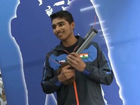 Firstpost Spodcast Episode 172: Saurabh Chaudhary-Manu Bhaker smash record, India enter Azlan Shah final and more Firstpost Spodcast Episode 172: Saurabh Chaudhary-Manu Bhaker smash record, India enter Azlan Shah final and more