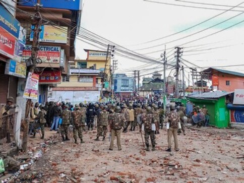 Shillong unrest: Fresh clashes reflect Meghalaya's past characterised by conflicts between tribals and 'outsiders' Shillong unrest: Fresh clashes reflect Meghalaya's past characterised by conflicts between tribals and 'outsiders'