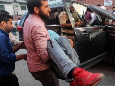 Shujaat Bukhari’s killing will send Kashmir into spiral of violence, make govt edgy ahead of Amarnath Yatra Shujaat Bukhari’s killing will send Kashmir into spiral of violence, make govt edgy ahead of Amarnath Yatra