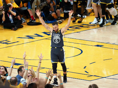 NBA Finals: Stephen Curry adds another signature moment to shooting legacy to put Warriors 2-0 up against Cavaliers NBA Finals: Stephen Curry adds another signature moment to shooting legacy to put Warriors 2-0 up against Cavaliers