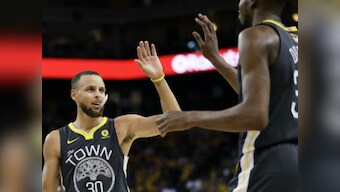 NBA Finals: Stephen Curry breaks 3-pointers record in Game Two as Warriors beat Cavaliers to take 2-0 lead