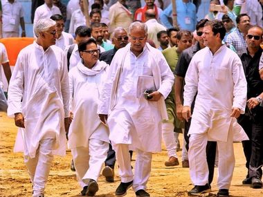 State Congress leaders TS Singhdev Punia and Bhupesh Baghel with Rahul Gandhi. 101 Reproters