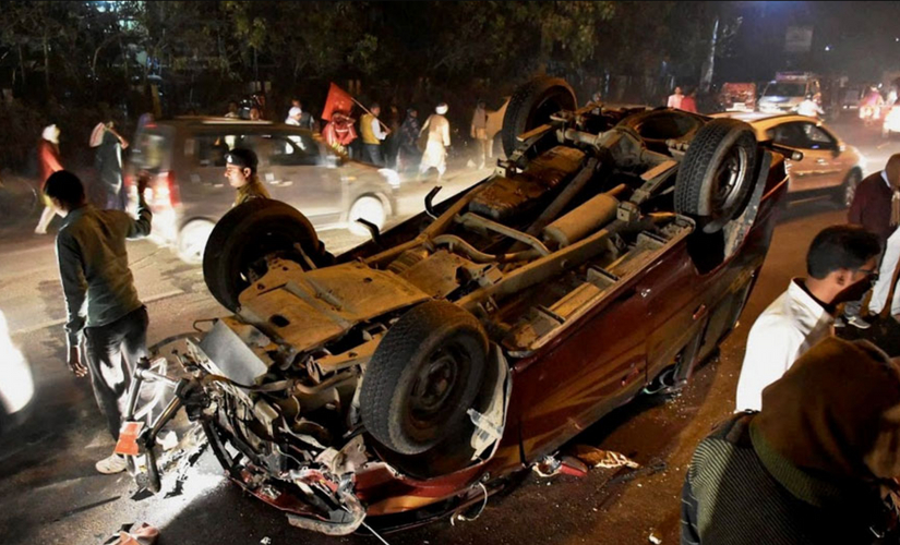 Five people killed, eight injured in Uttar Pradesh's Maharajganj after pick-up vehicle hits stationary truck Five people killed, eight injured in Uttar Pradesh's Maharajganj after pick-up vehicle hits stationary truck