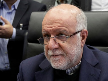 Iran's Oil Minister Zanganeh talks to journalists at the beginning of an OPEC meeting in Vienna. Reuters