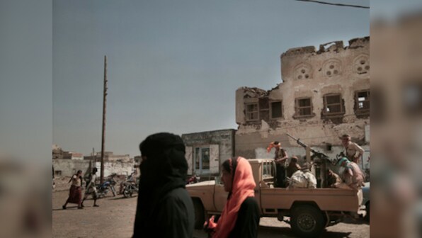 Over 30,000 civilians flee Yemen's Hodeida as clashes between Saudi-led coalition, Houthi rebels intensify
