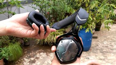 V-Moda Crossfade Wireless: Excellent bass heavy headphones with accessory options