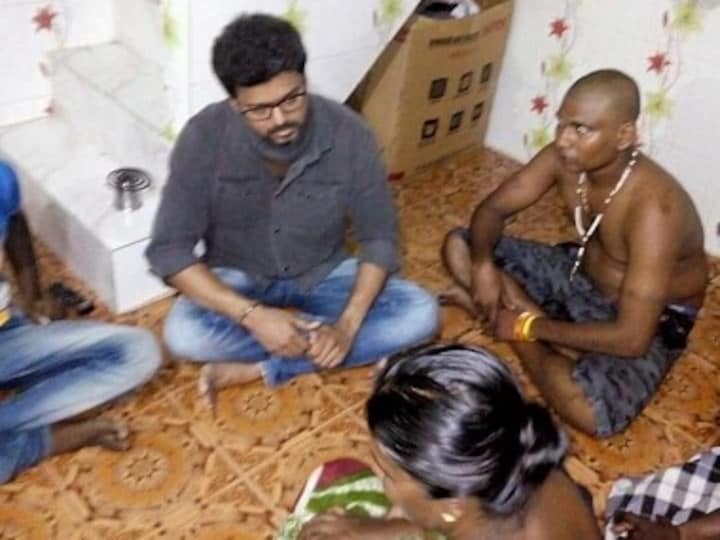 Mersal star Vijay visits kin of Sterlite plant protest victims in Thoothukudi amidst protest against Rajinikanth's Kaala