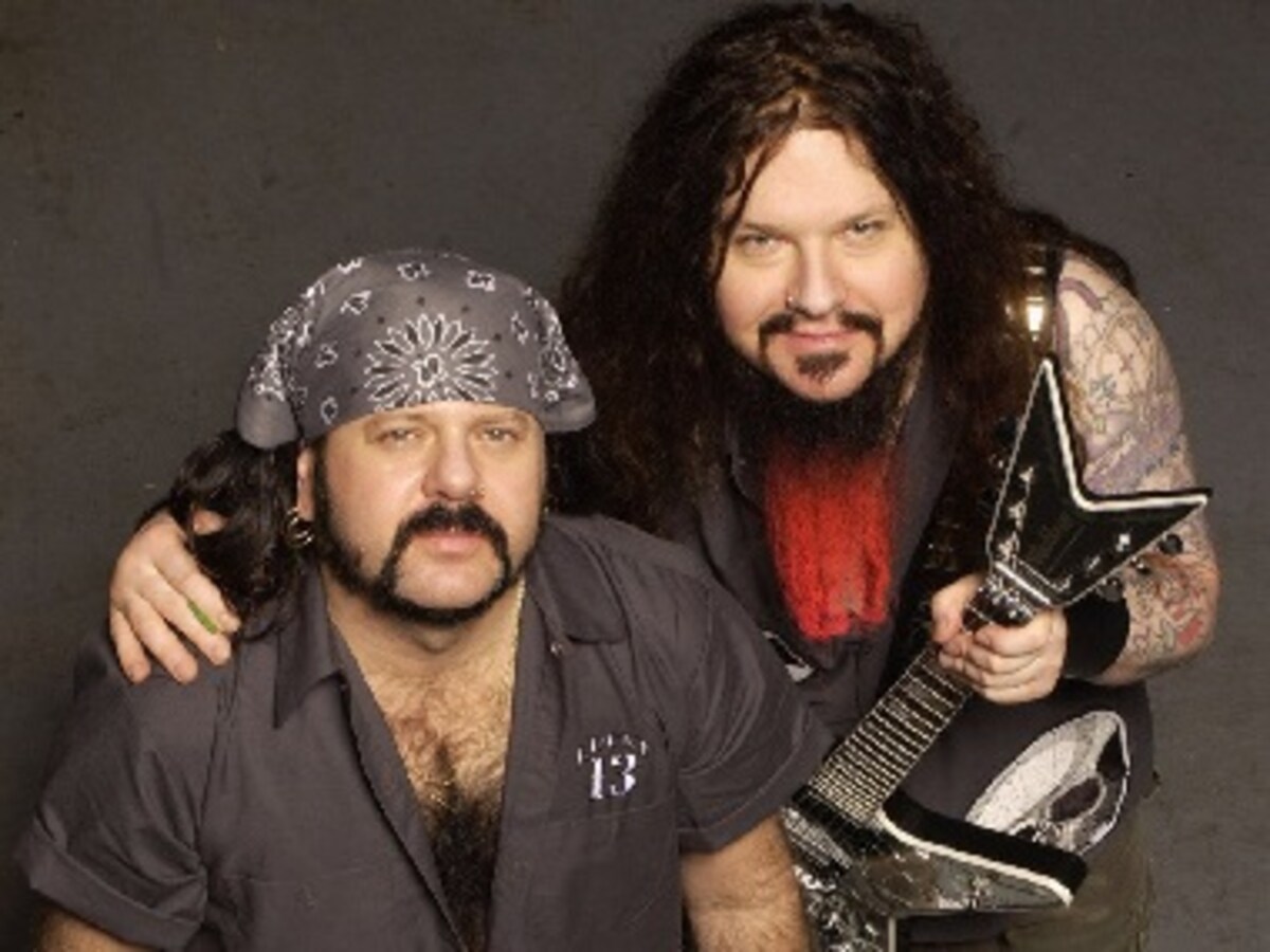 15 Facts About PANTERA's Dimebag Darrell You Might Not Know On