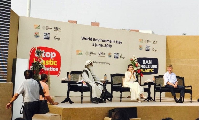 Sadhguru Jaggi Vasudev, Dia Mirza and Executive Director of the United Nations Environment Programme (UNEP) Erik Solheim