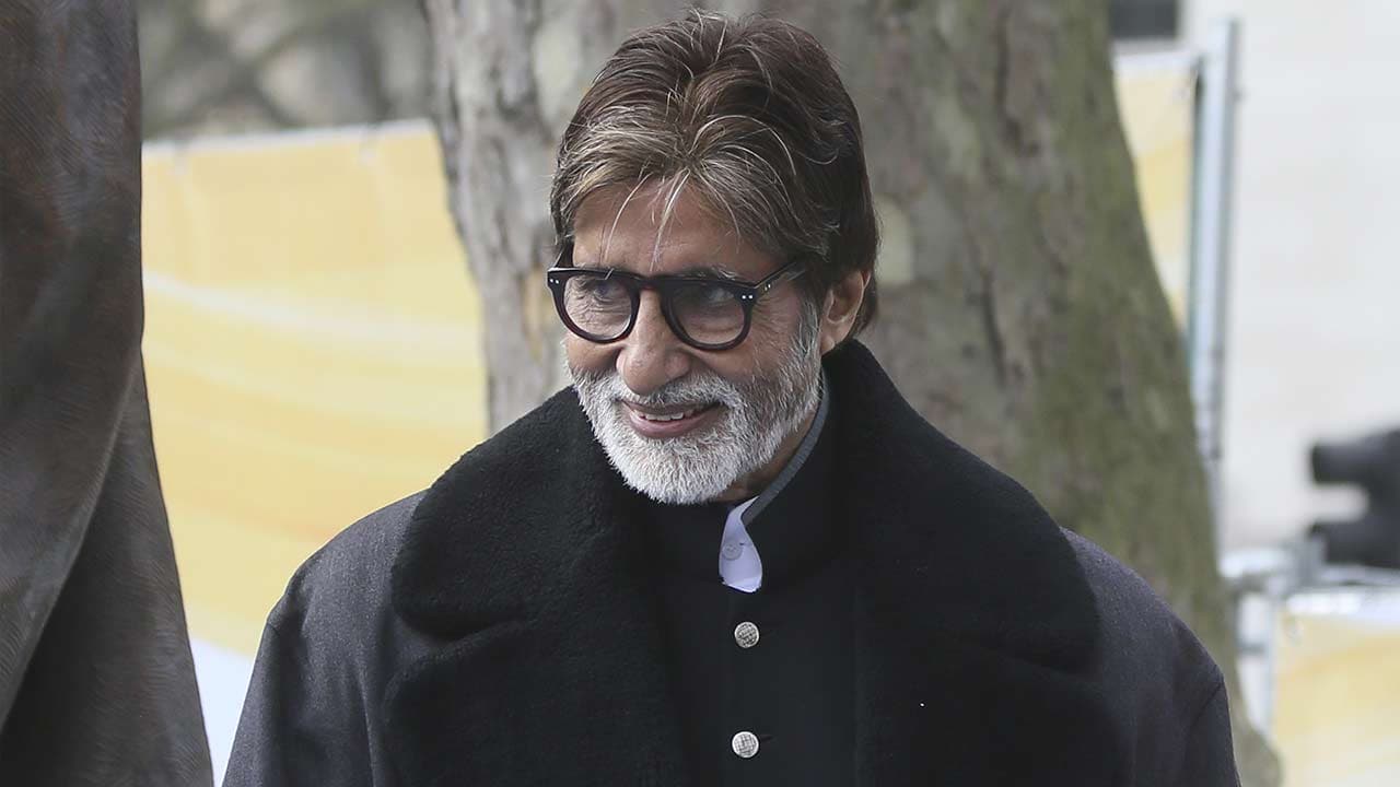 Coronavirus Outbreak: Amitabh Bachchan deletes tweet on 'clapping  vibrations destroy virus potency' after backlash-Health News , Firstpost