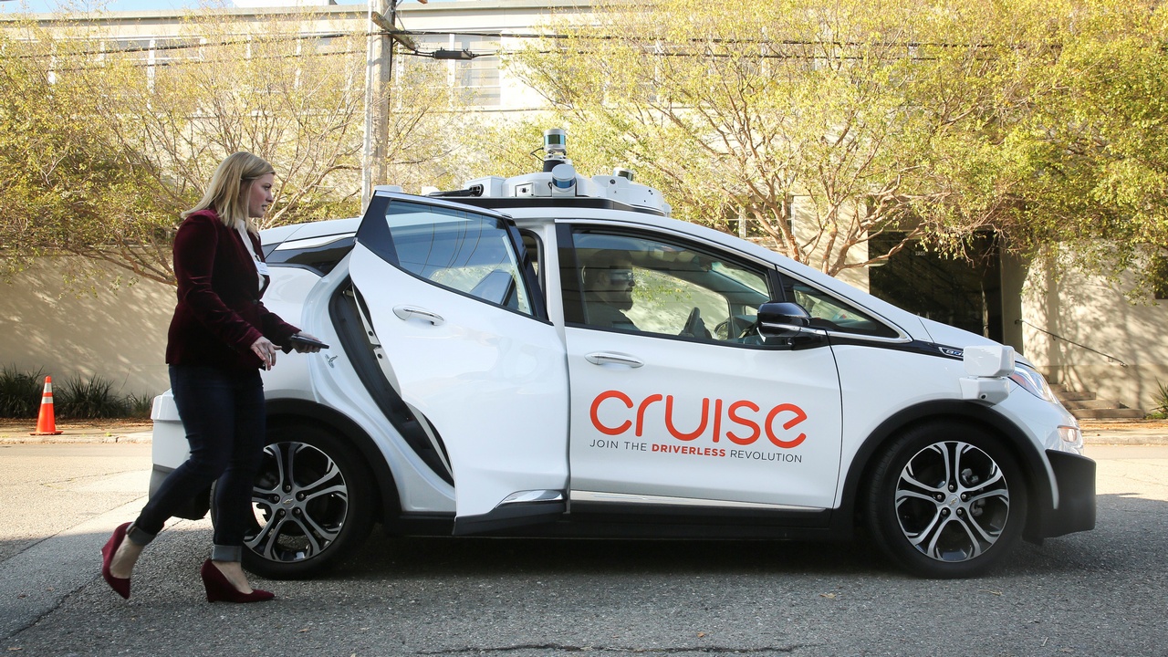 5G networks could increase the safety on self-driving cars significantly: Gartner 5G networks could increase the safety on self-driving cars significantly: Gartner