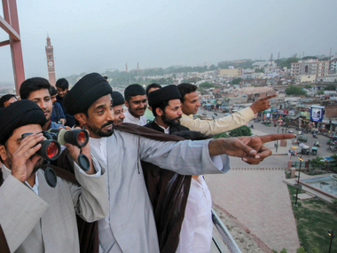 Eid to be celebrated across India on Saturday, in Kerala on Friday after moon sighting in Kozhikode Eid to be celebrated across India on Saturday, in Kerala on Friday after moon sighting in Kozhikode