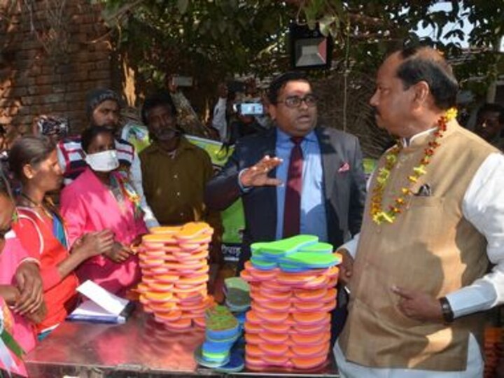 Jharkhand's unsafe migration problem: Dumka district sets example by lending a helping hand to small industries