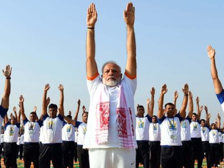 International Yoga Day 2018: Modi performs aasanas in Dehradun as controversy erupts in West Bengal; Kota fetches world record