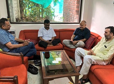 Arvind Kejriwal, ministers spend night at lieutenant-governor's office and demand end of IAS officers' strike Arvind Kejriwal, ministers spend night at lieutenant-governor's office and demand end of IAS officers' strike