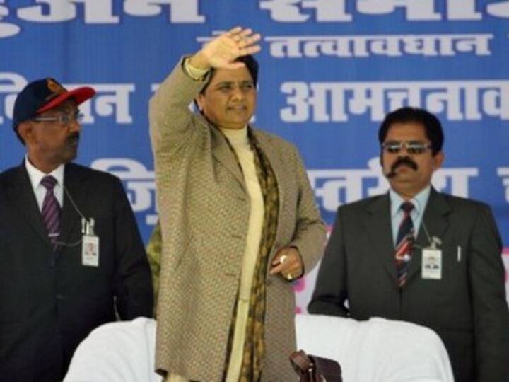 Mayawati vacates 'portion of' official bungalow day ahead of deadline; UP govt rejects claim to turn it into Kanshi Ram memorial