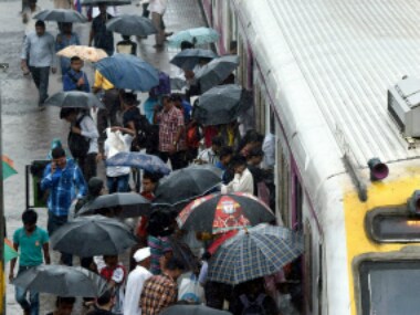 #Mumbairains dominates trends as Twitterati responds to the surprise weather change and untimely showers