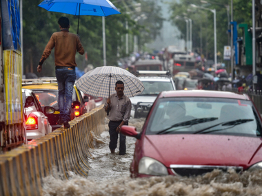 Heavy rains to continue in Konkan region and Goa, says IMD; Mumbai likely to experience thundershowers today Heavy rains to continue in Konkan region and Goa, says IMD; Mumbai likely to experience thundershowers today