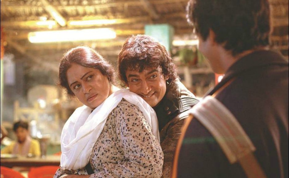 Kirron Kher's performance in Rang De Basanti (2006) got her second nomination for the Filmfare Best Supporting Actress Award. Image from iMDB Kirron Kher's performance in Rang De Basanti (2006) got her second nomination for the Filmfare Best Supporting Actress Award. Image from iMDB