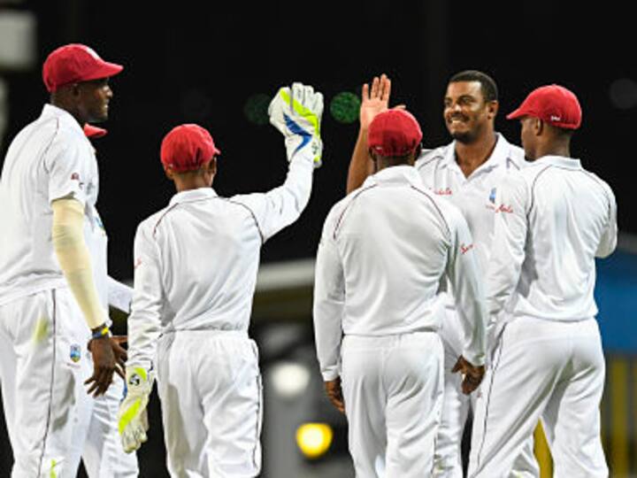 West Indies vs Sri Lanka: Shannon Gabriel, Kemar Roach give hosts upper hand on rain-curtailed second day West Indies vs Sri Lanka: Shannon Gabriel, Kemar Roach give hosts upper hand on rain-curtailed second day