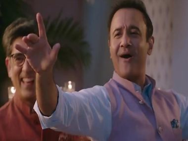 Veere Di Wedding's token queer representation: When will Bollywood rise above the floral shirt stereotype? Veere Di Wedding's token queer representation: When will Bollywood rise above the floral shirt stereotype?