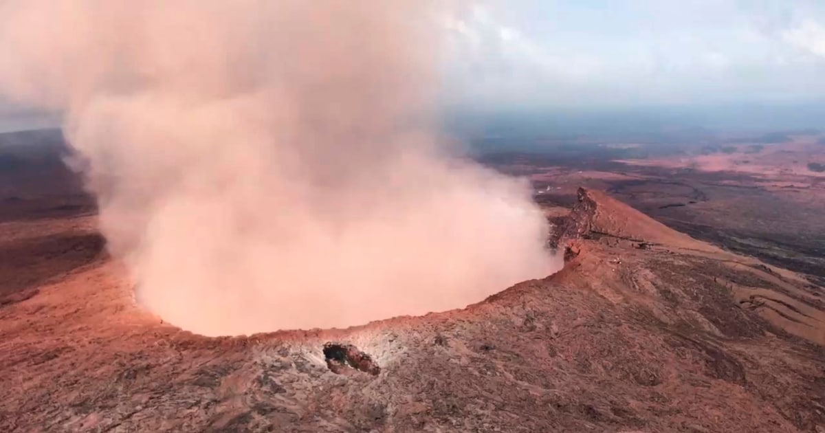 Hawaii's Kilauea volcano destroys hundreds of homes in Kapoho Beach ...