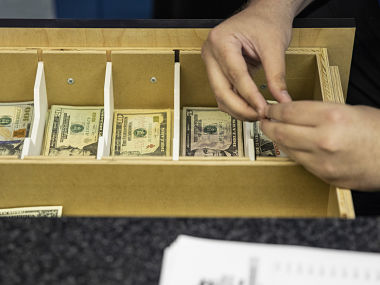 Law Commission of India recommends legalising sports betting and gambling, claim reports Law Commission of India recommends legalising sports betting and gambling, claim reports