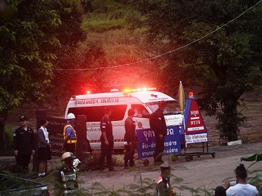 Thailand cave rescue updates: Official says four boys saved, operations to resume in 10-20 hours Thailand cave rescue updates: Official says four boys saved, operations to resume in 10-20 hours