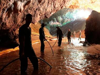 Thailand cave search: Authorities resume operation a day after rescuing four boys