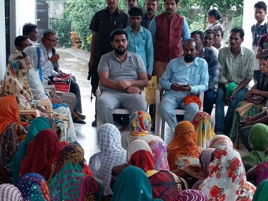 Pathalgadi movement: BJP's attempts to reap political dividends from ongoing rebellion fuel tribal ire Pathalgadi movement: BJP's attempts to reap political dividends from ongoing rebellion fuel tribal ire