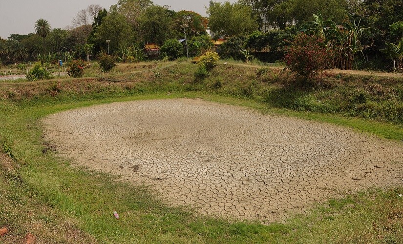 A dried up farm pond in Jharkhand's Ranchi. Image courtesy Debjani Chakraborty