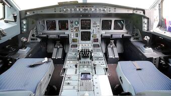 Airplane makers working on tech to reduce number of cockpit crew on long flights